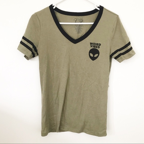 Weird vibes tee - Picture 2 of 3